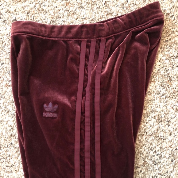 Adidas burgundy velour leggings - Picture 3 of 4